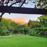 Charming Guest Suite In The Constantia Wine Valley
